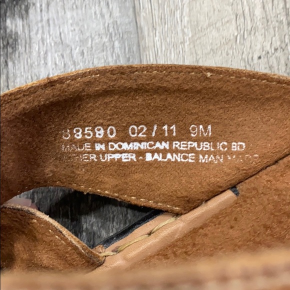 Clark’s Tan Leather Sandal size 9 - Picture 4 of 4